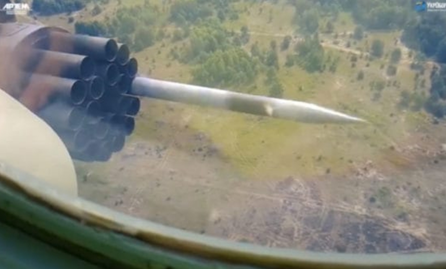 Вітчизняні некеровані ракети РС-80 прийнято на озброєння української армії