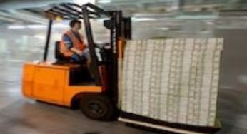 Россияне вынесли из банков 200 тонн наличных рублей