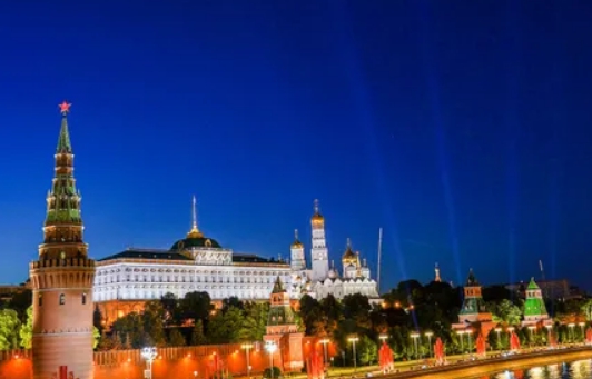 Две пятые колонны Кремля в Украине