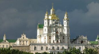 Медведчук обязал прокуратуру заняться журналисткой, которая назвала Почаевскую лавру «форпостом русского мира»