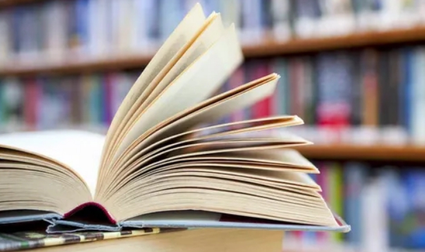 Зачем после 7 лет войны в Украине продают российские книги?
