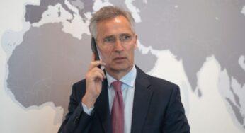 Столтенберг подзвонив Зеленському в Катар для висловлення занепокоєності через дії РФ