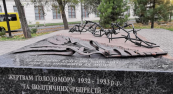 Чому російські окупанти знесли пам’ятник Голодомору і до чого тут Пушкін