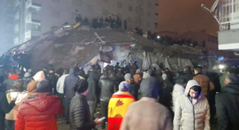 У Туреччині стався сильний землетрус, загинули понад 900 осіб